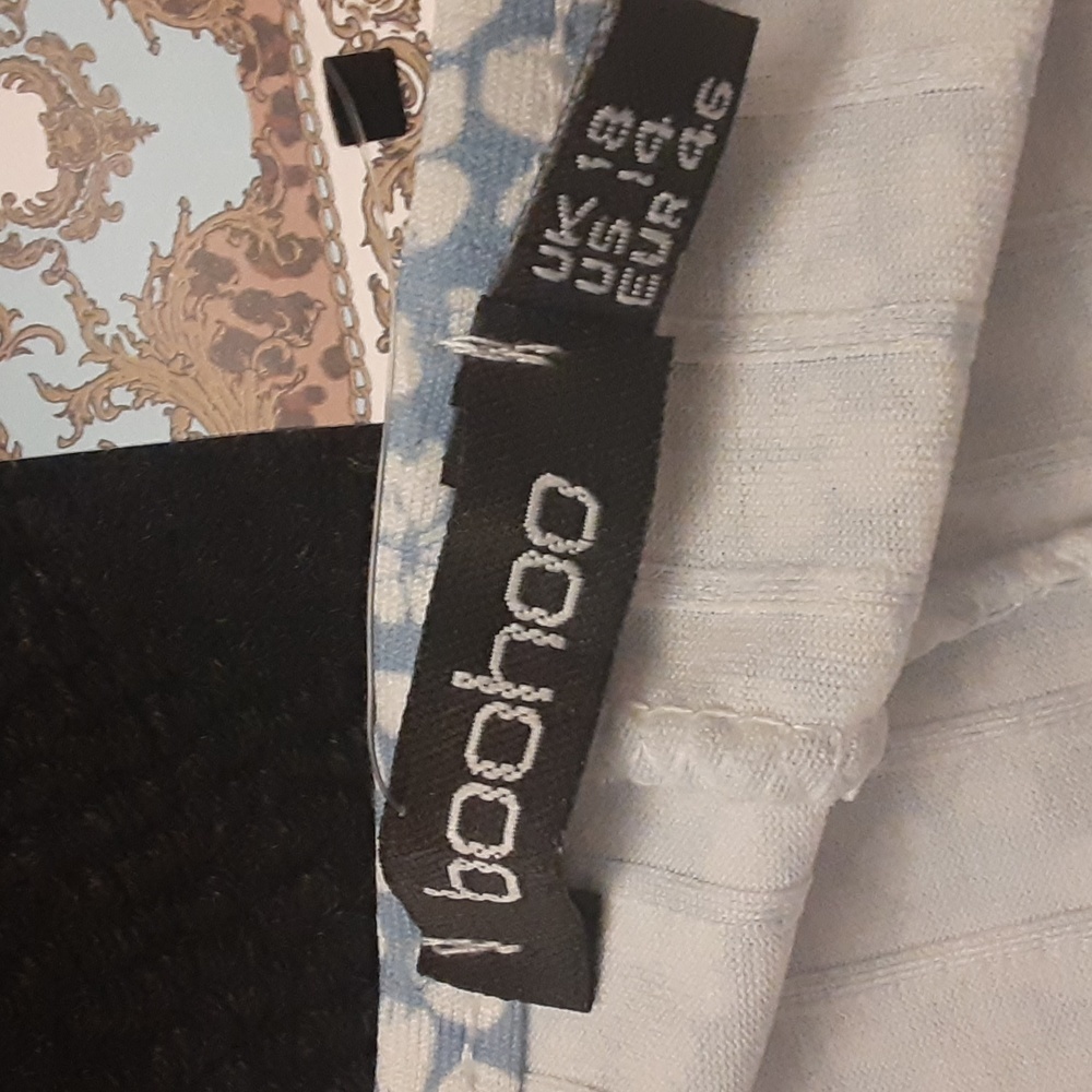 BooHoo Tank Top - Picture 7 of 7
